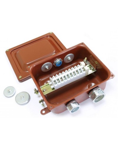 ККМА-10 У2 IP54 (zeta30372). Коробка клеммная металлическая с муфтами АТК для трубной электропроводки. ЗЭТА в Якутске
